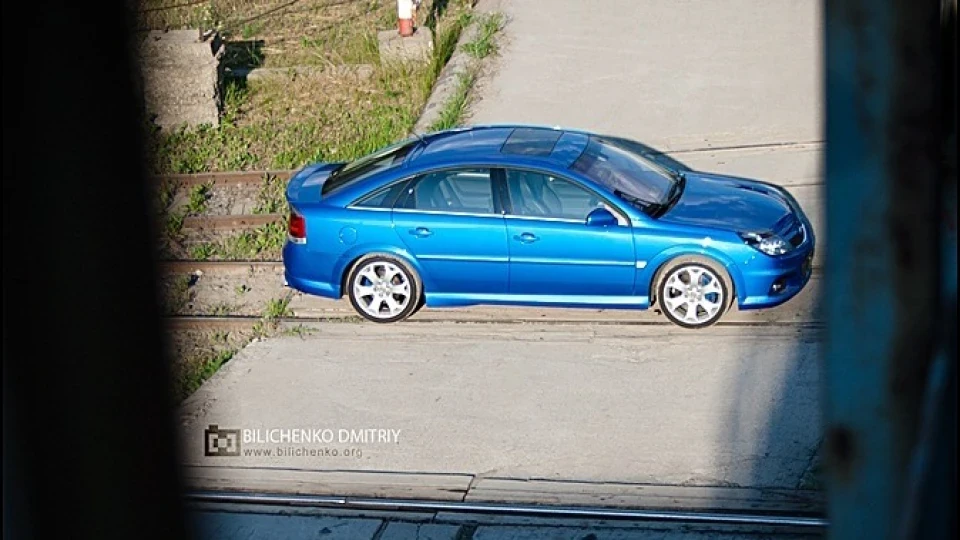 Opel Vectra OPC Arden Blue 4