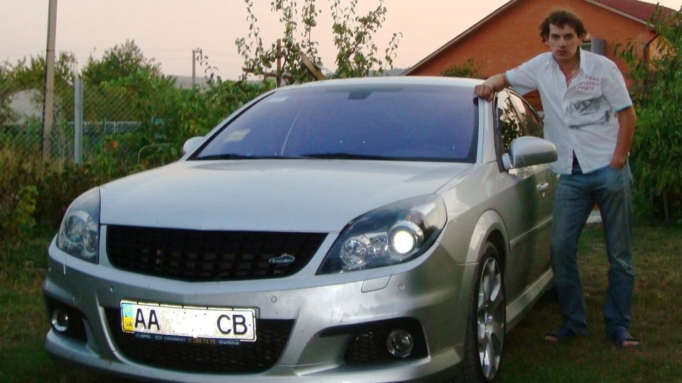 Opel Vectra OPC сірого кольору
