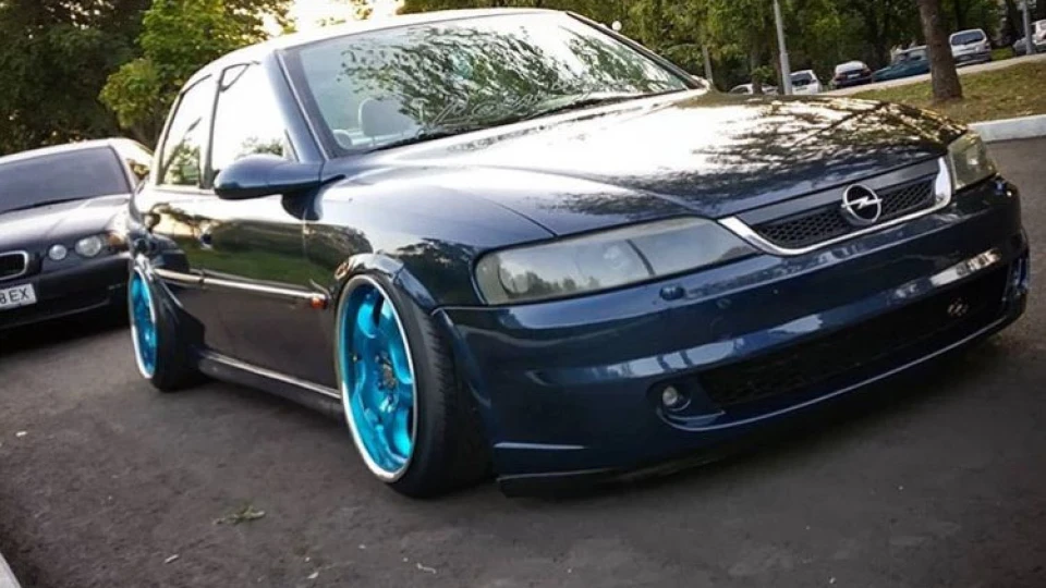 Opel Vectra 2