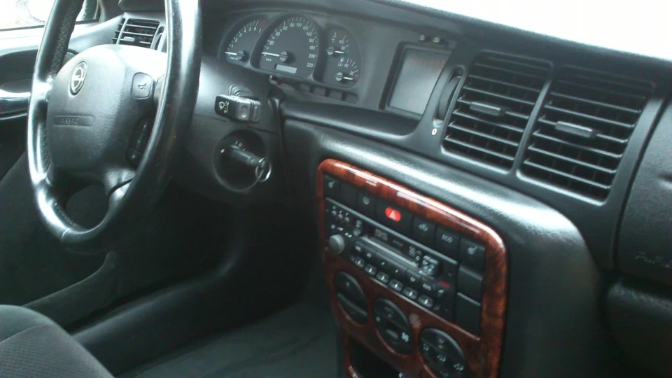 Opel Vectra 2