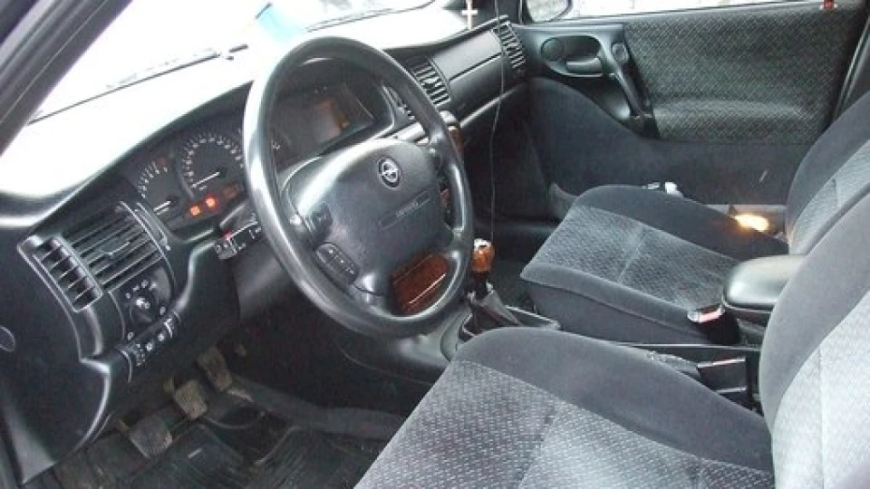 Opel Vectra 2