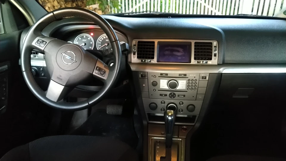 Opel Vectra 2