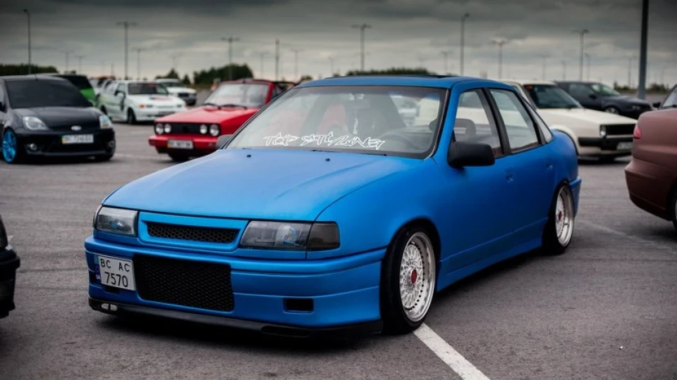 Opel Vectra 4