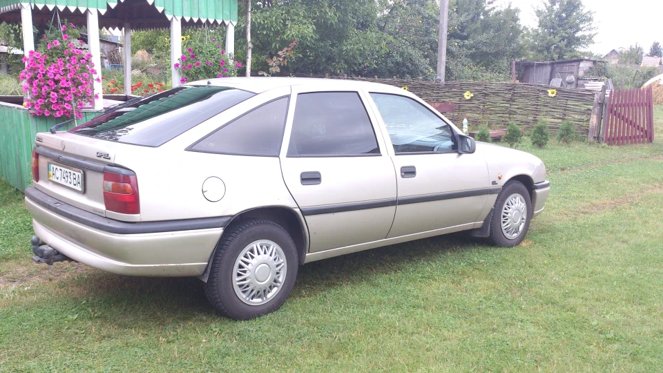 Opel Vectra 1.6 3