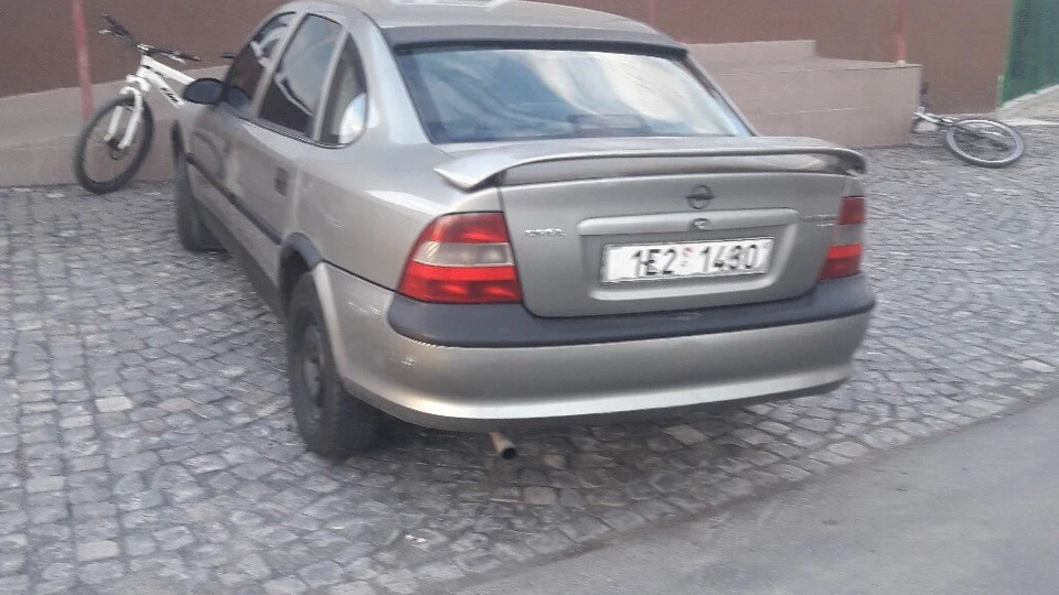 Opel Vectra 1.7 ISUZU 2