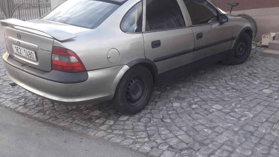Opel Vectra 1.7 ISUZU 4