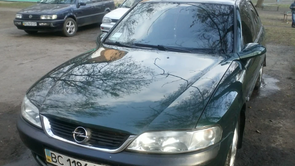 Opel Vectra 1.8 16v CDX 3