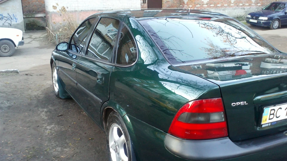 Opel Vectra 1.8 16v CDX 4