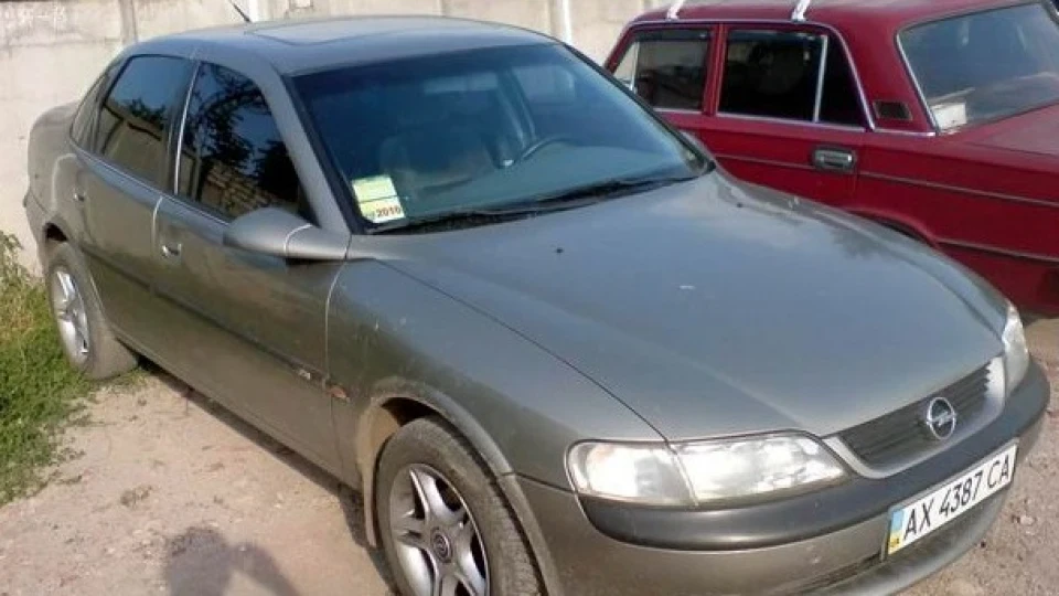Opel Vectra 1.8 16V 3