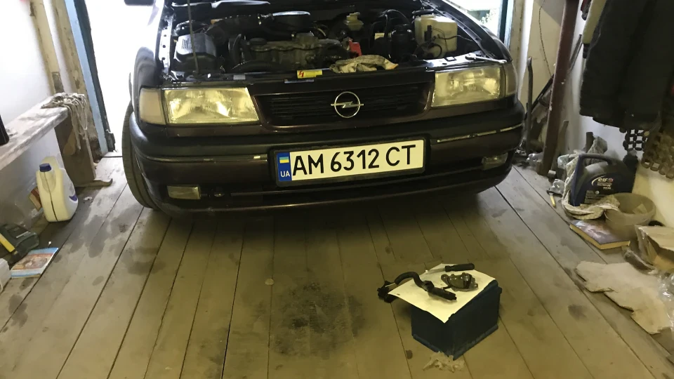 Opel Vectra 1.8 бензин на автоматі 5