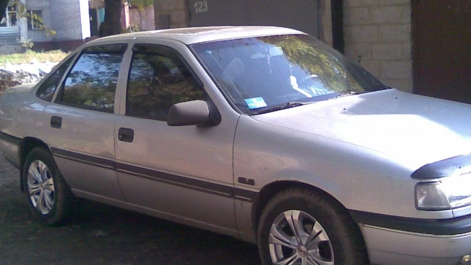 Opel Vectra 1.8 GLS 4