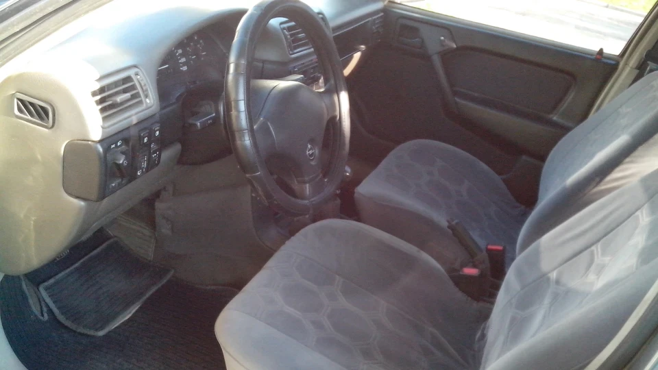 Opel Vectra 1.8 моноінжектор 5