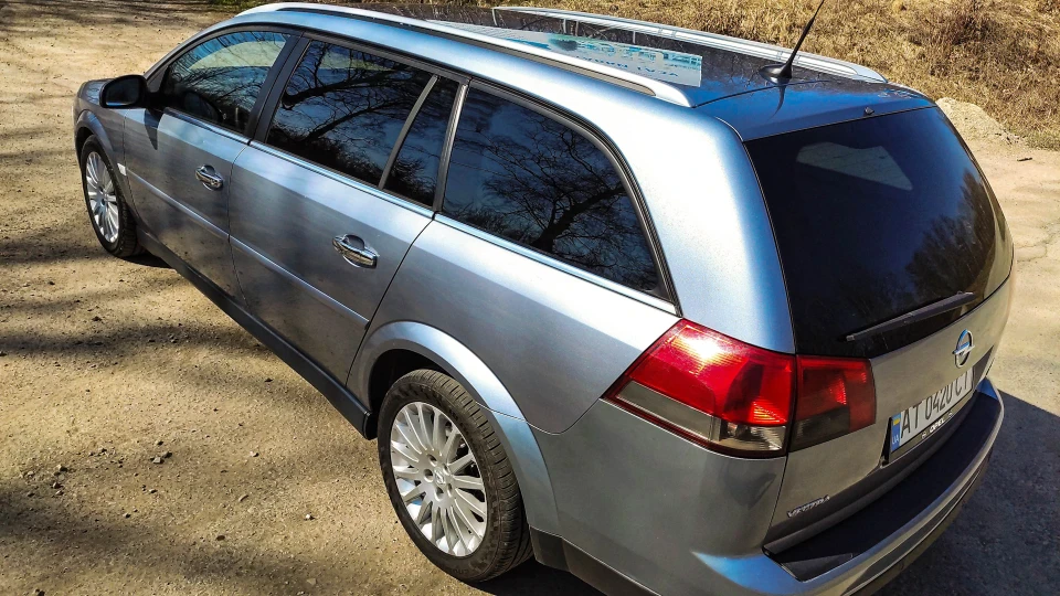 Opel Vectra 1.9 CDTI 110kW 4
