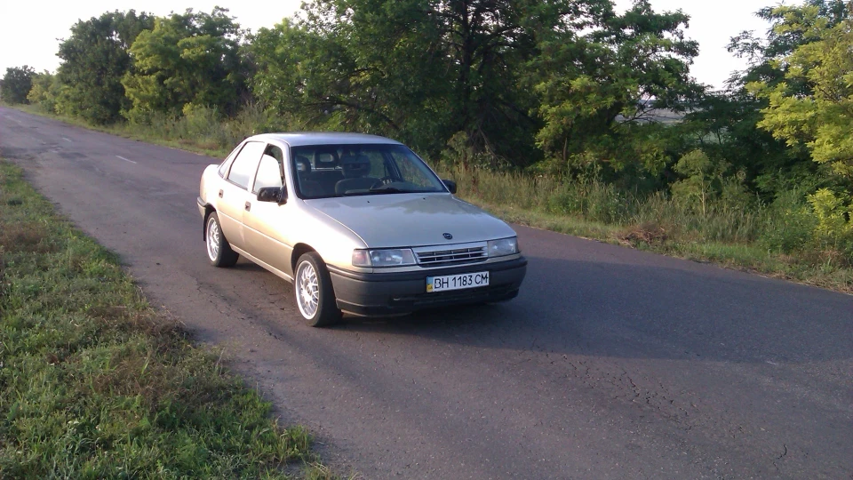 Opel Vectra 2-літровий Орел 5