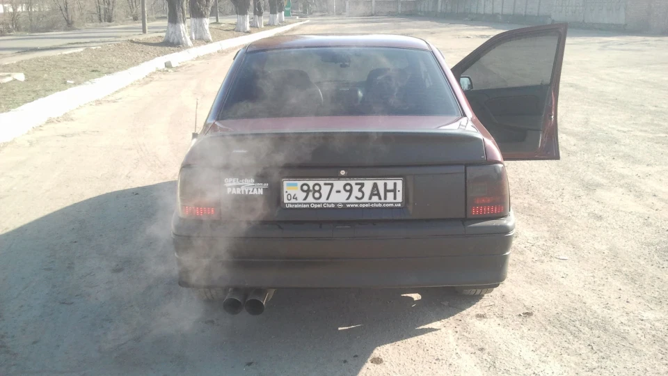 Opel Vectra 2.0 i 3
