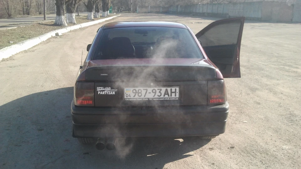 Opel Vectra 2.0 i 4