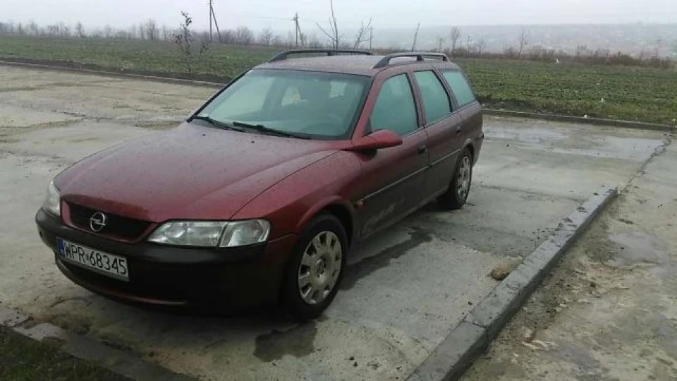 Opel Vectra 2.0 турбо 3