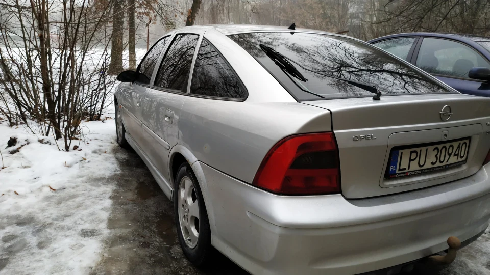 Opel Vectra 2.0 turbo 2