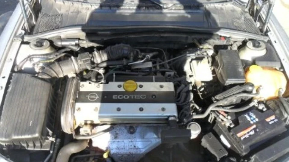 Opel Vectra 2.0 3