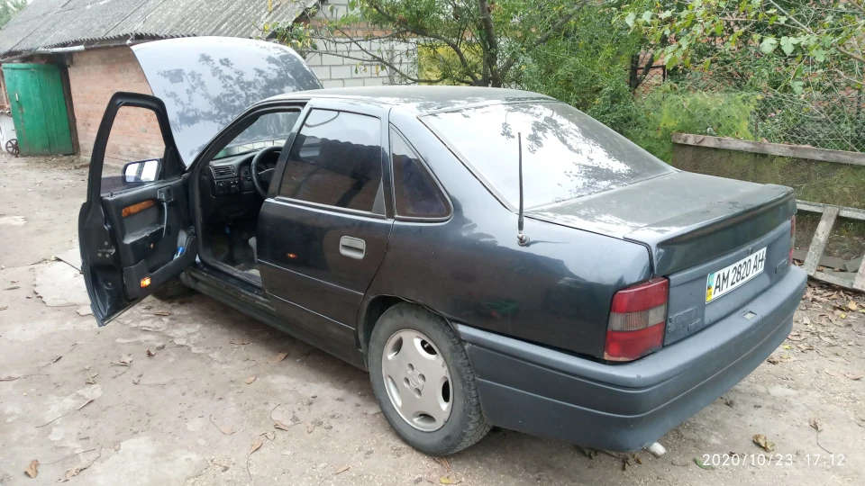 Opel Vectra 2000 (C20XE)