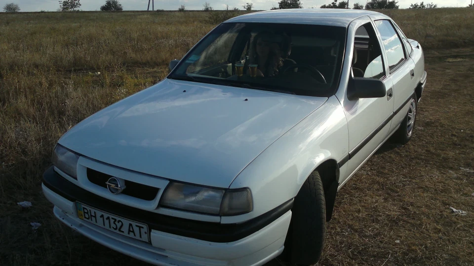 Opel Vectra 2.0i 4
