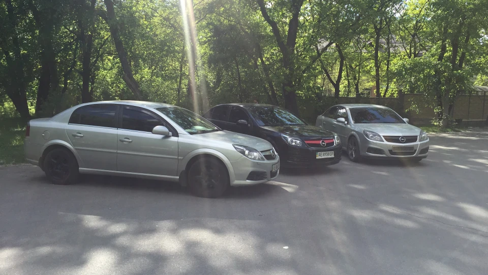 Opel Vectra 2.2 AT Platinum Edition 3