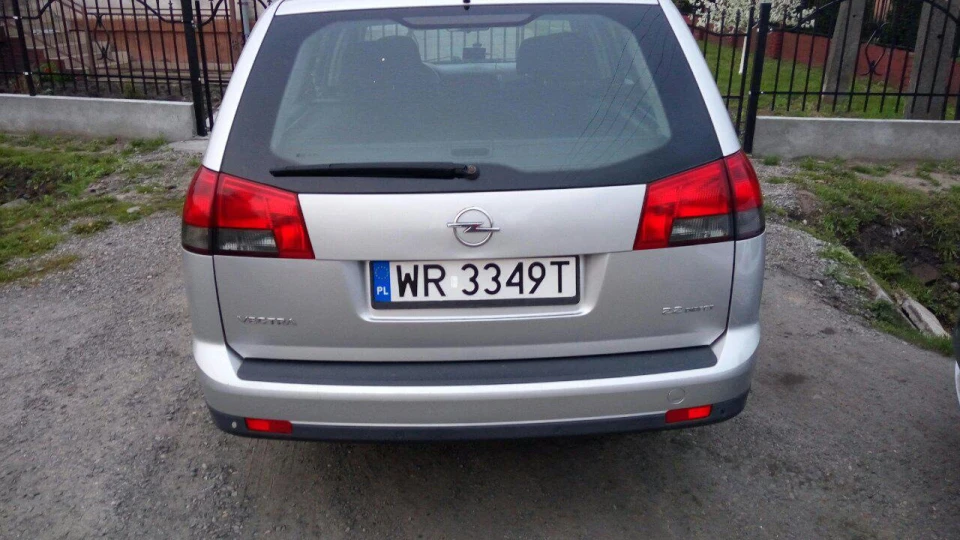 Opel Vectra 2.2 direct 2