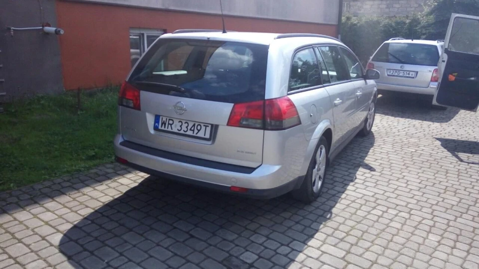 Opel Vectra 2.2 direct 3