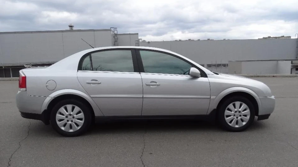 Opel Vectra 2.2 2