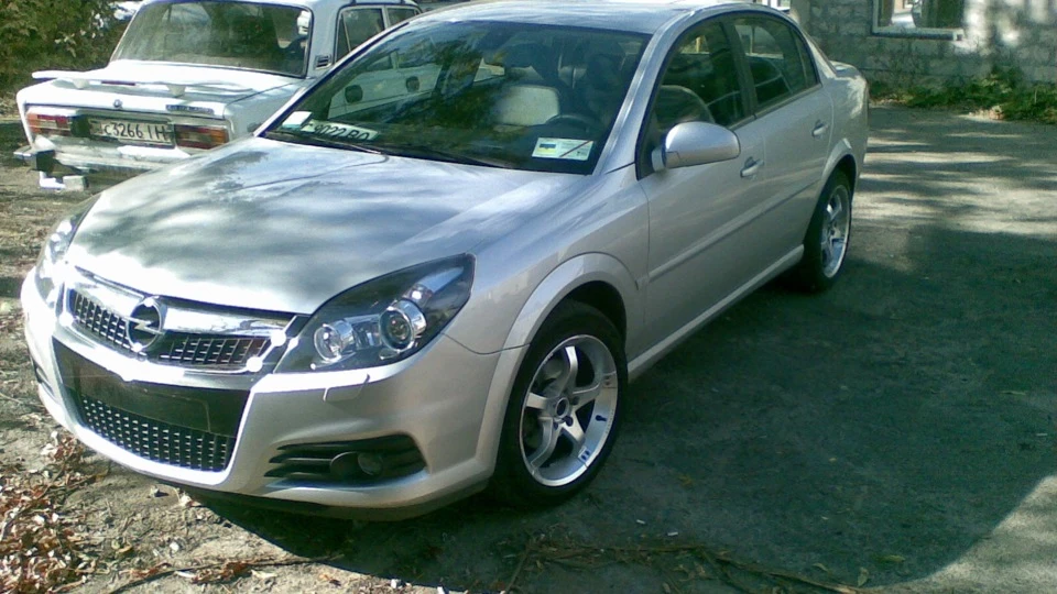 Opel Vectra 2.2 3