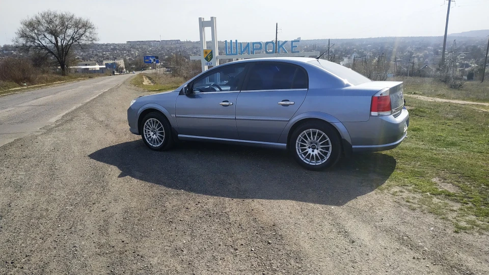 Opel Vectra 2.2 2