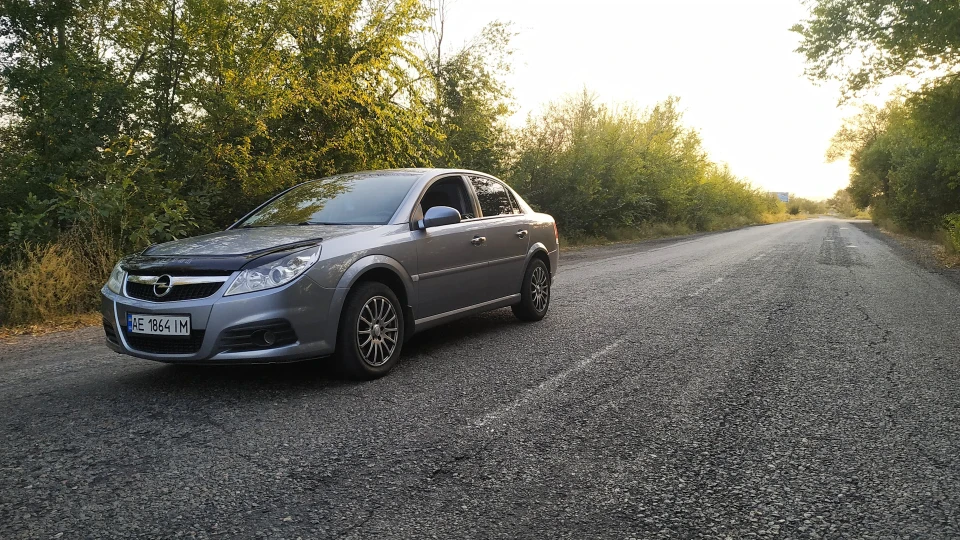 Opel Vectra 2.2 3