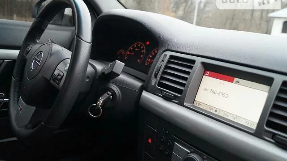 Opel Vectra 2.2 3