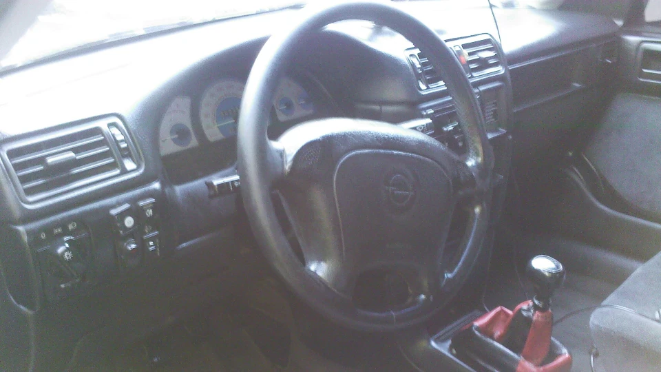 Opel Vectra 3.0 V6 omega C 4