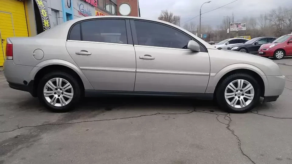Opel Vectra 3.2