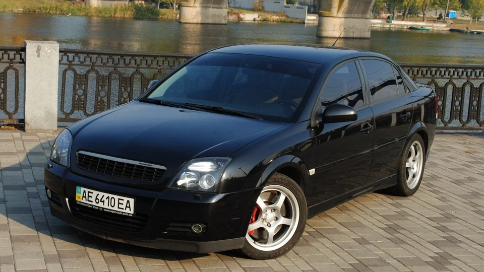 Opel Vectra 3.2V6 4