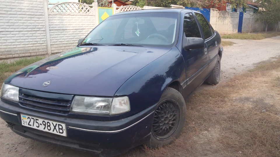 Opel Vectra А 2-х літрова Вірочка