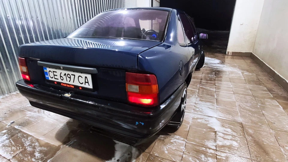 Opel Vectra A C16NZ | Літній німець