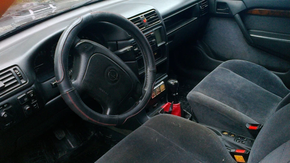 Opel Vectra А X30XE V6 3
