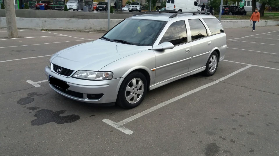 Opel Vectra B Caravan 4