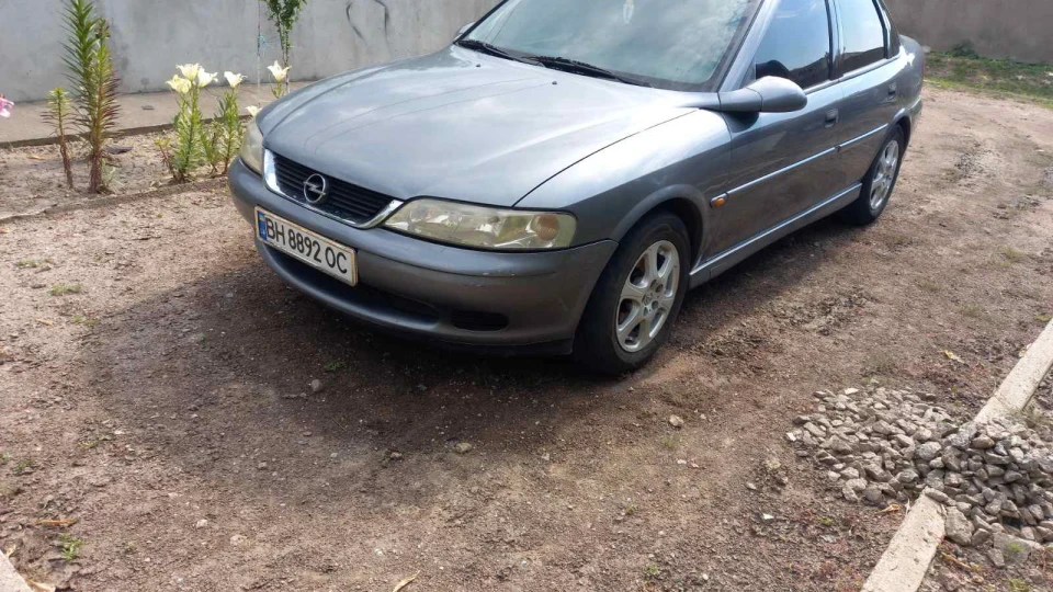 Opel Vectra B 2