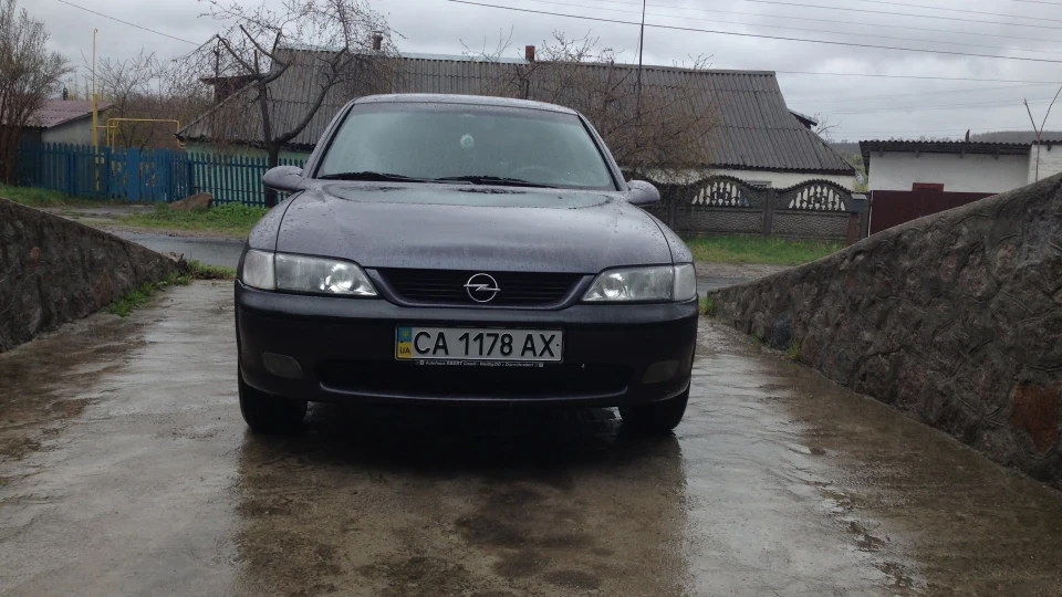 Opel Vectra Баклажан 4