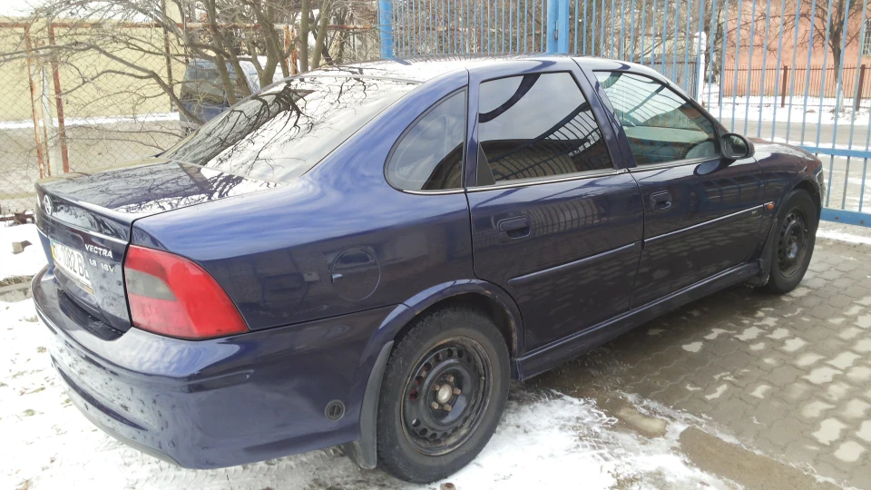 Opel Vectra ВІШКА 4