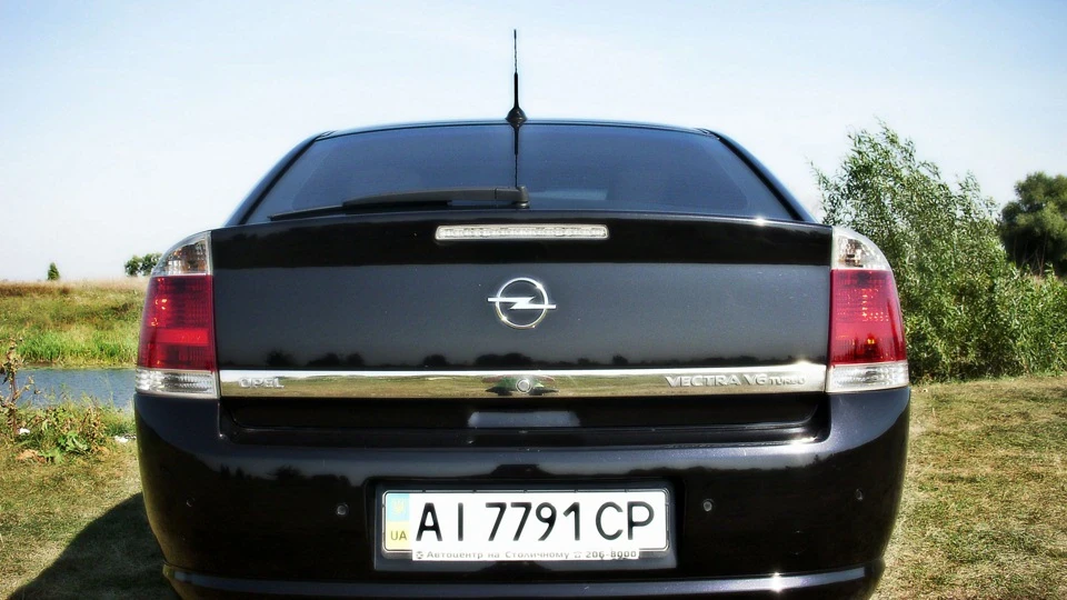 Opel Vectra Black 2.8 Turbo Bullet 3