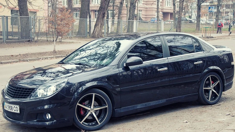 Opel Vectra «Black» 4