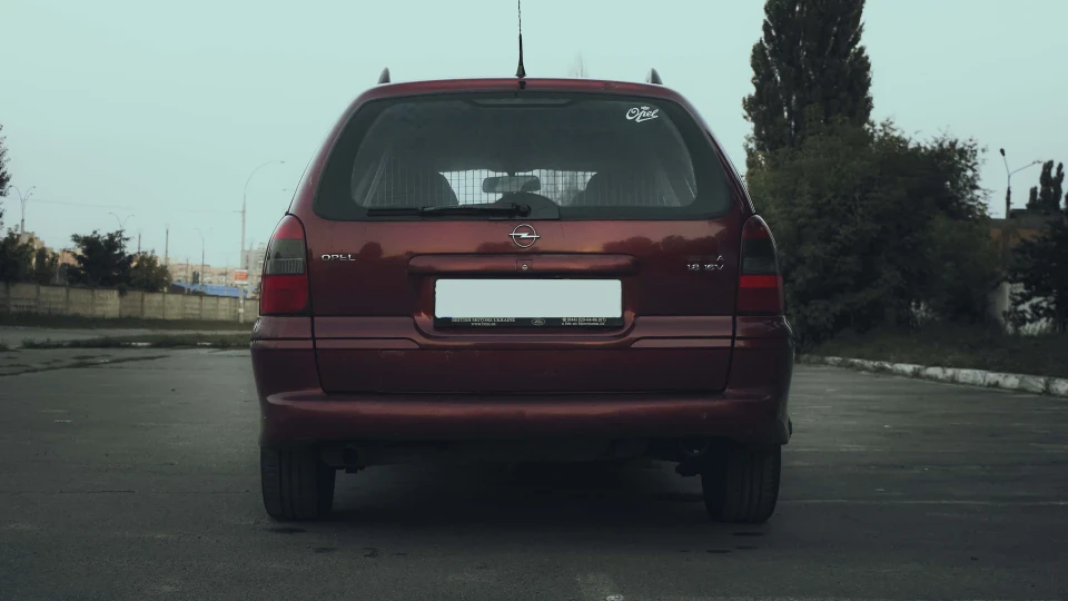 Opel Vectra Бордове Бордо в келиху 5