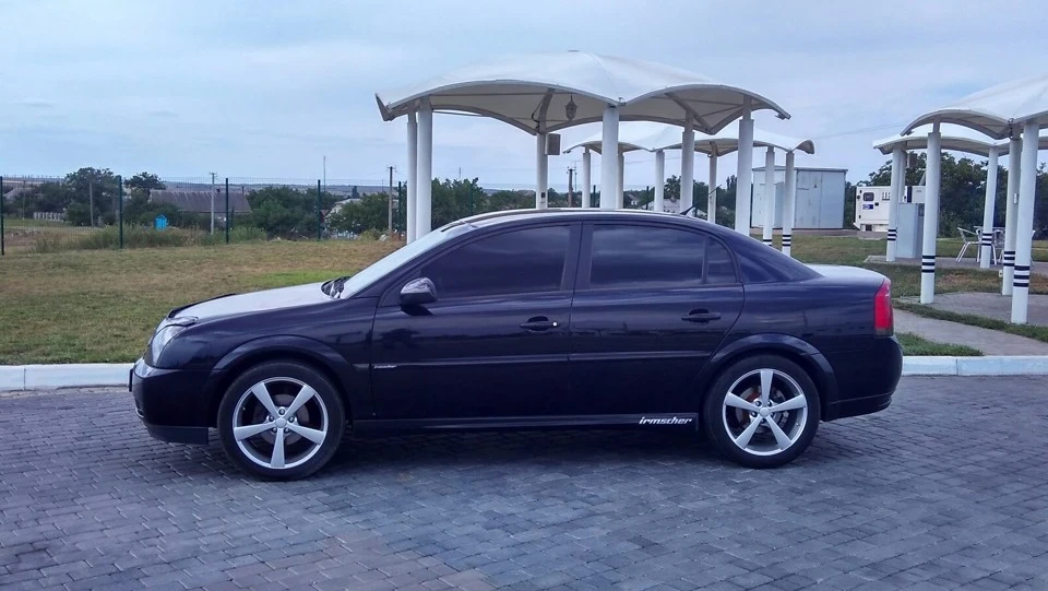 Opel Vectra C irmscher Black Shark 2