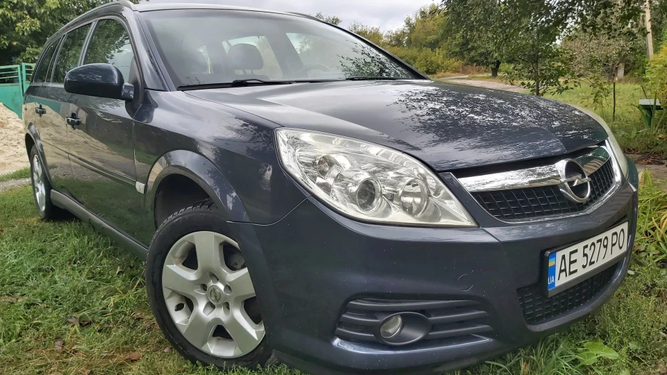 Opel Vectra Caravan 2.2 Direct 2