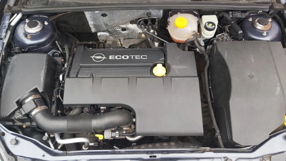 Opel Vectra Caravan 2.2 Direct 3