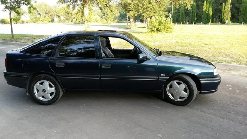 Opel Vectra CDX 3